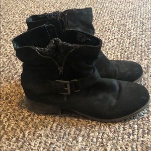 Woman’s black boots size 10